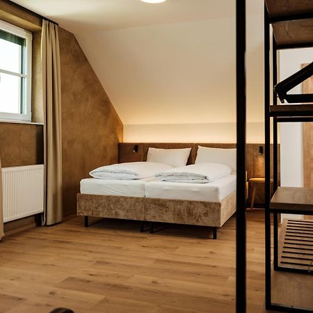 Hotel Neustifter Poysdorf Ngoại thất bức ảnh