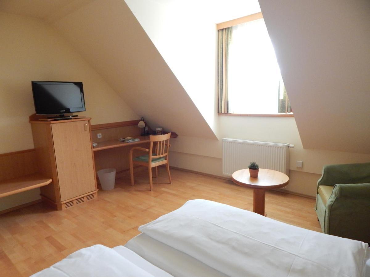 Hotel Neustifter Poysdorf Phòng bức ảnh