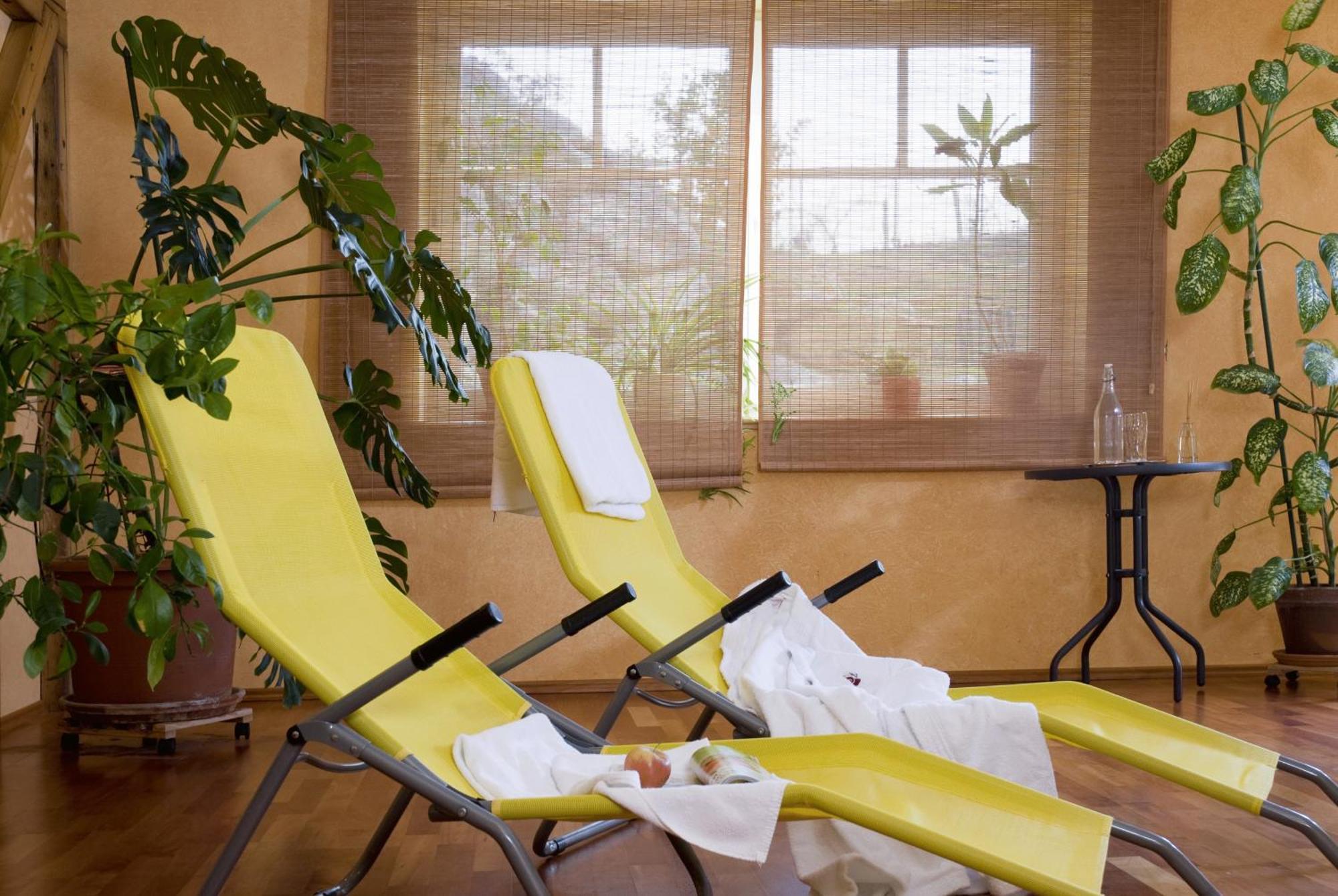 Hotel Neustifter Poysdorf Ngoại thất bức ảnh
