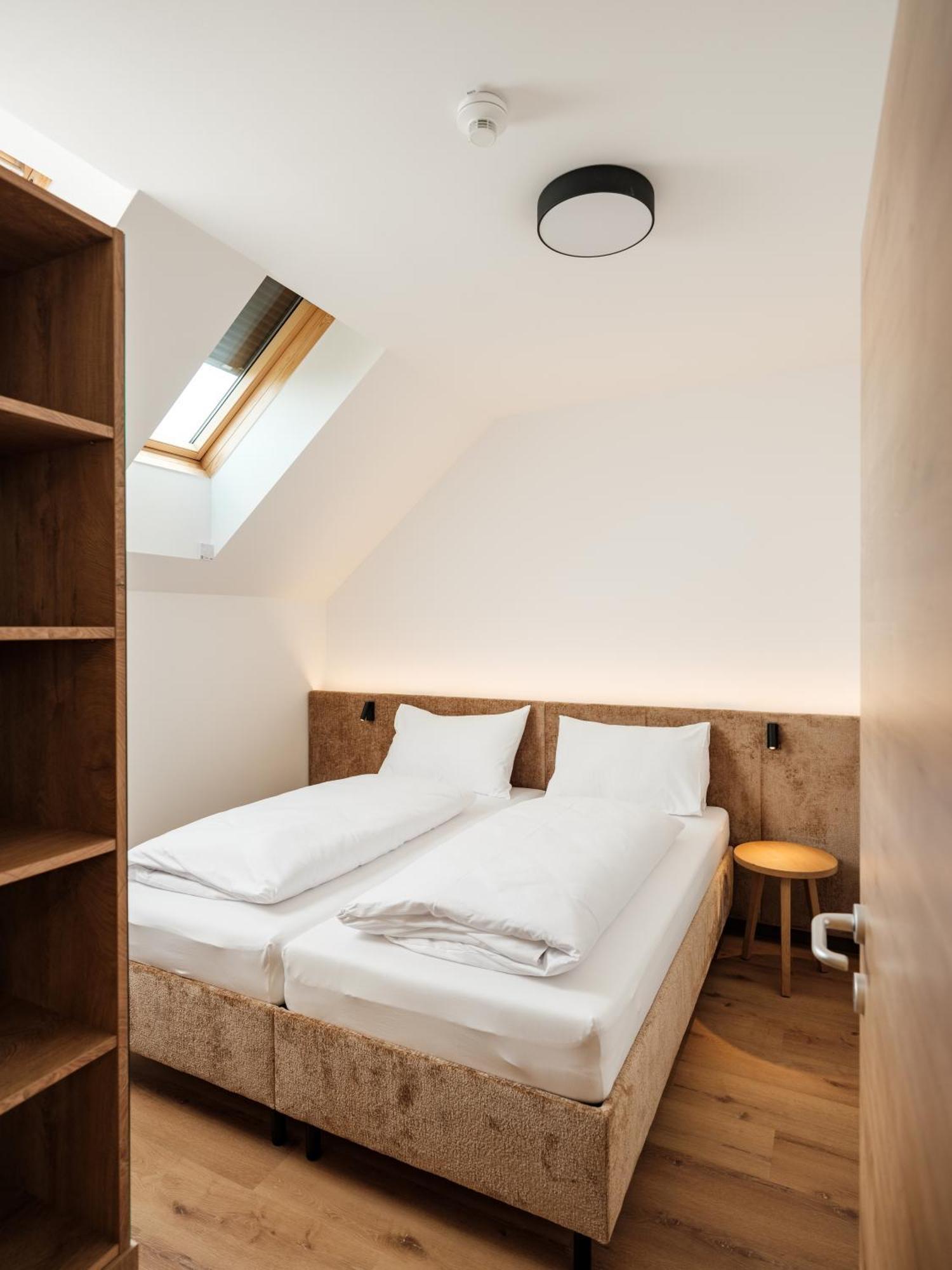 Hotel Neustifter Poysdorf Ngoại thất bức ảnh