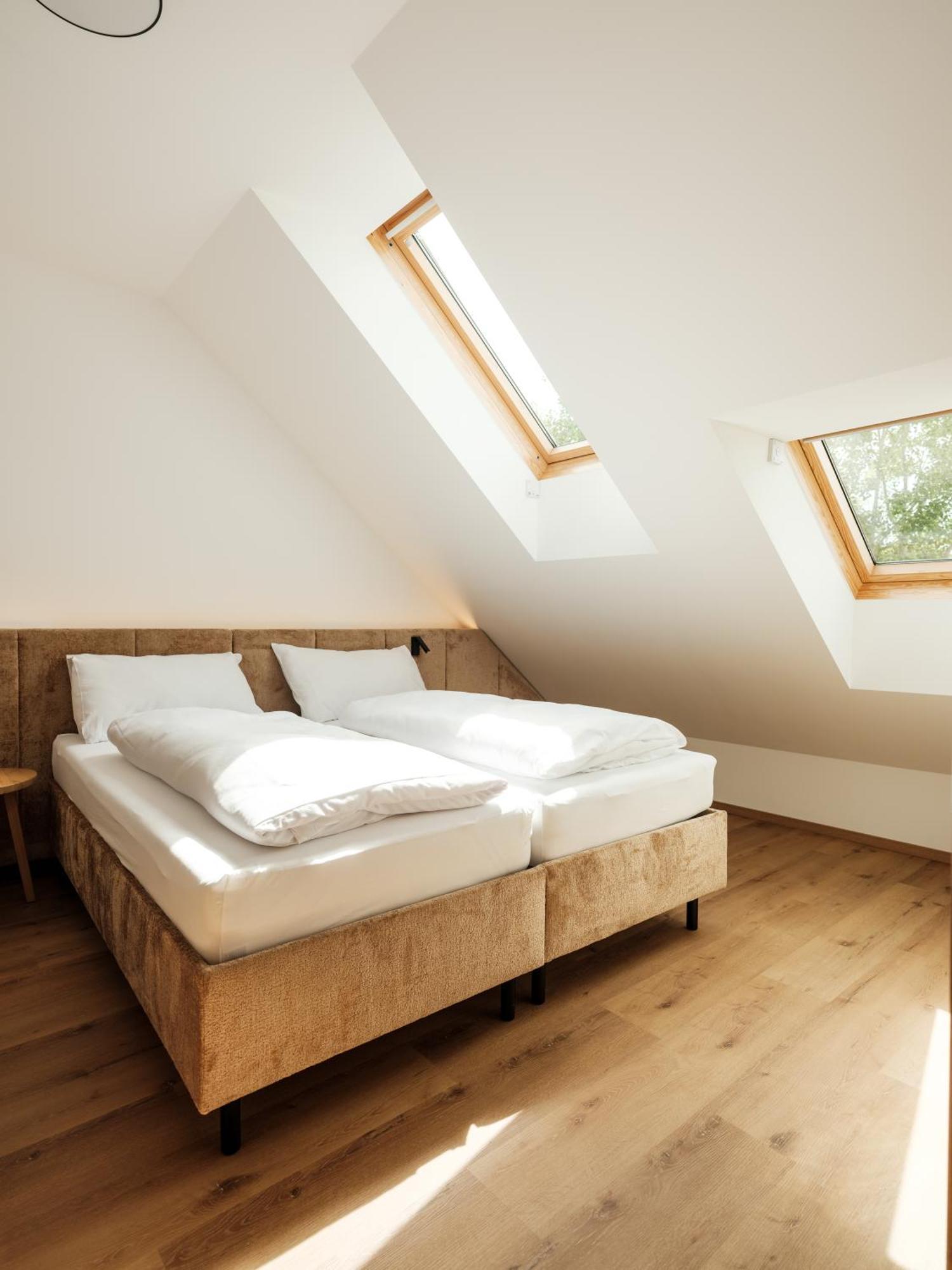 Hotel Neustifter Poysdorf Ngoại thất bức ảnh