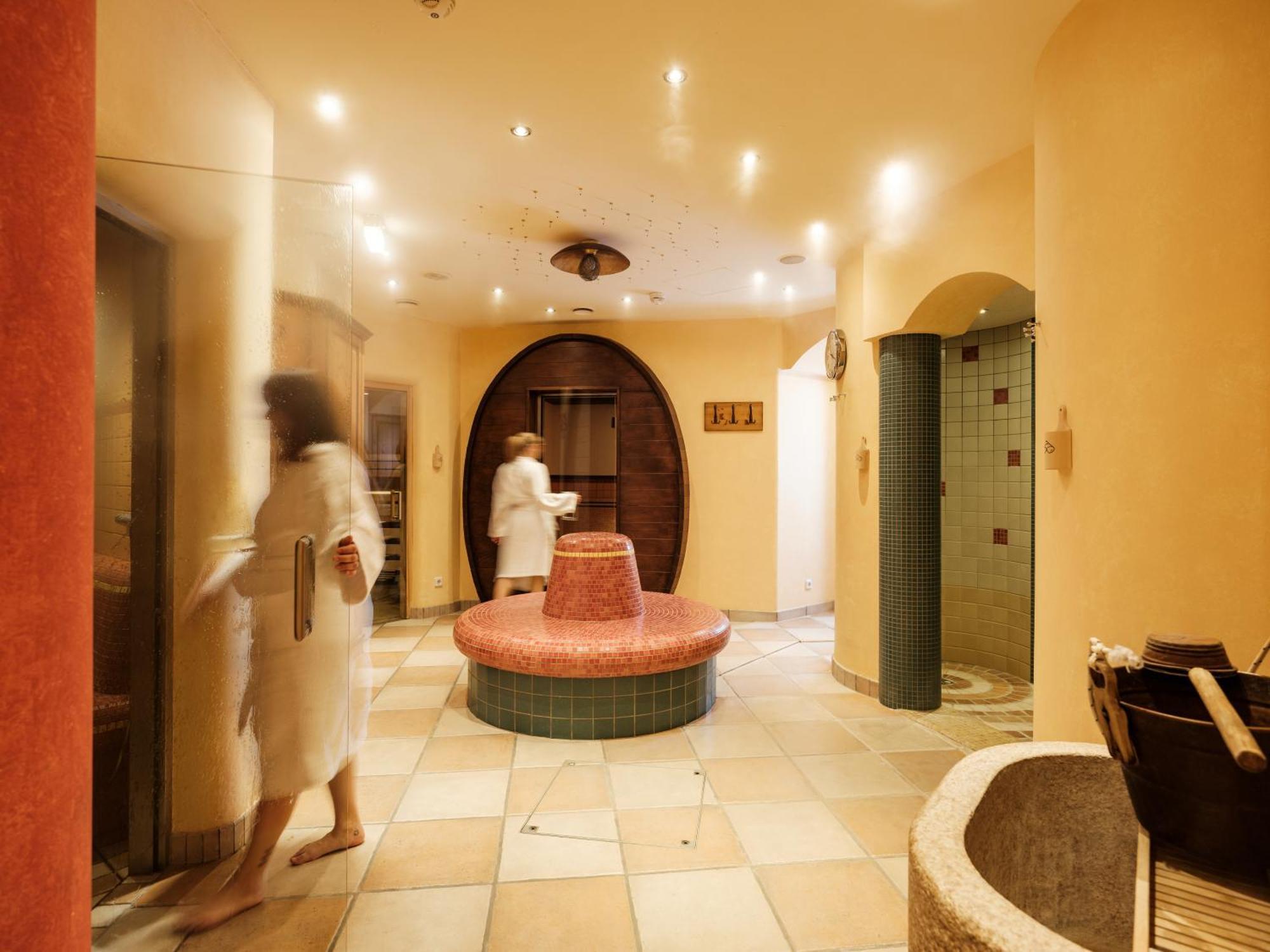 Hotel Neustifter Poysdorf Ngoại thất bức ảnh
