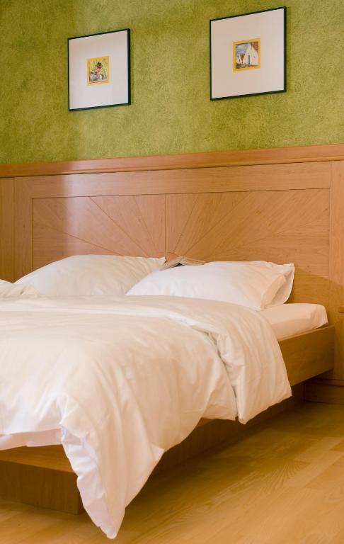 Hotel Neustifter Poysdorf Phòng bức ảnh