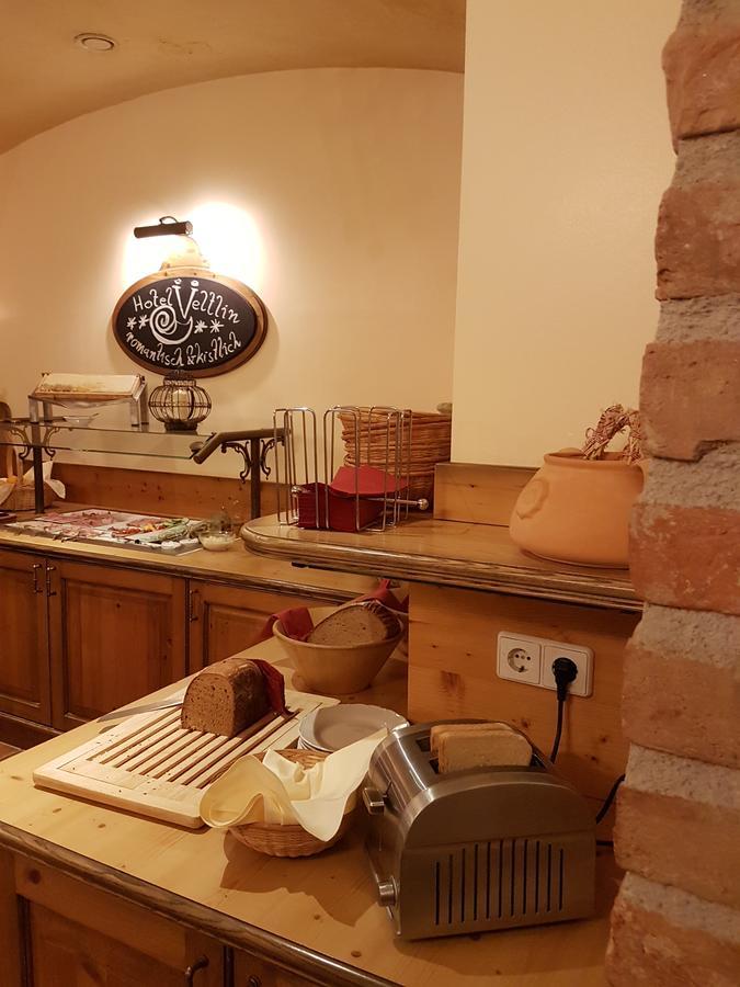 Hotel Neustifter Poysdorf Ngoại thất bức ảnh