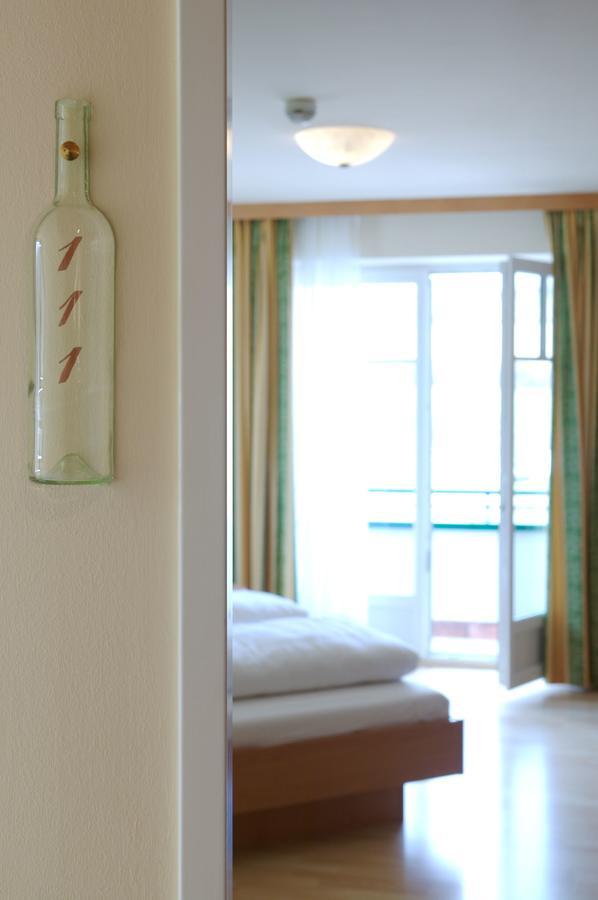 Hotel Neustifter Poysdorf Ngoại thất bức ảnh