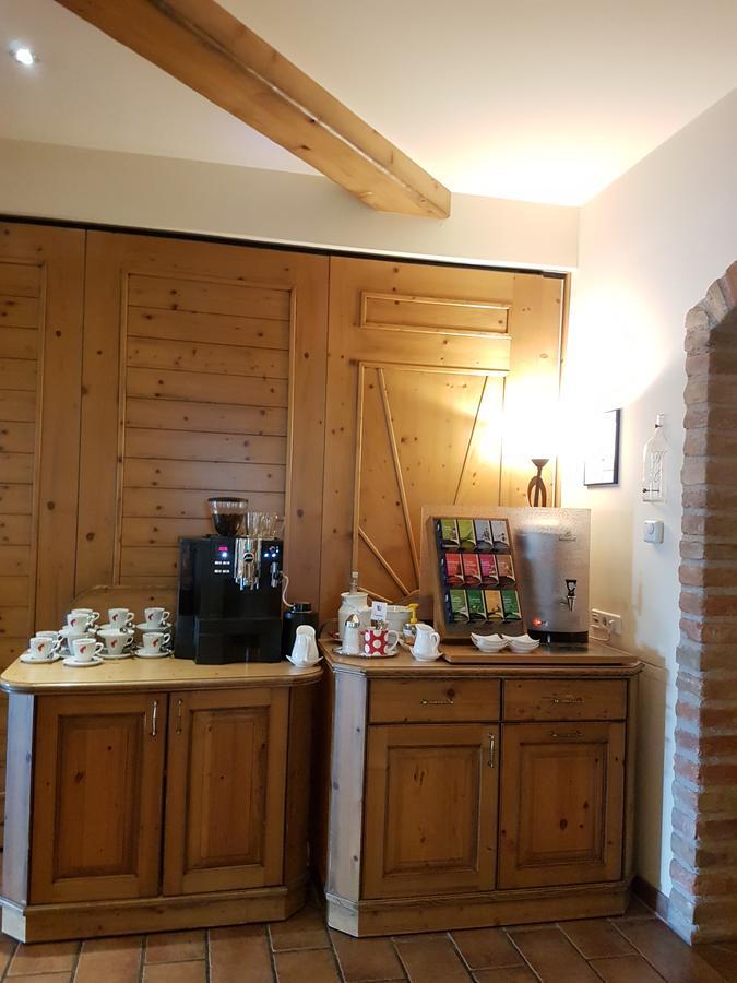 Hotel Neustifter Poysdorf Ngoại thất bức ảnh
