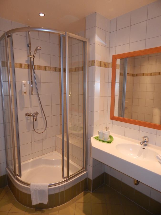 Hotel Neustifter Poysdorf Ngoại thất bức ảnh