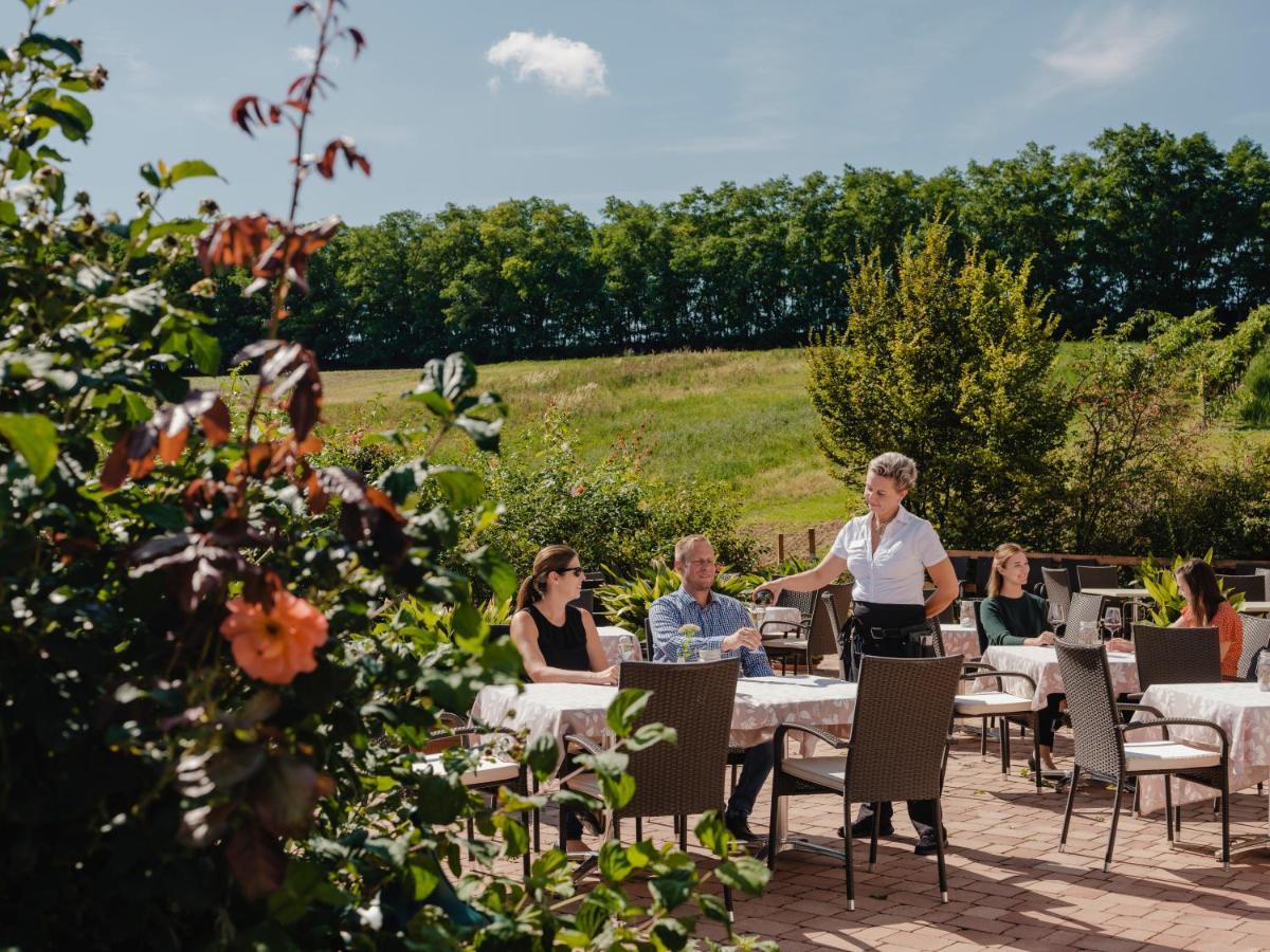 Hotel Neustifter Poysdorf Ngoại thất bức ảnh